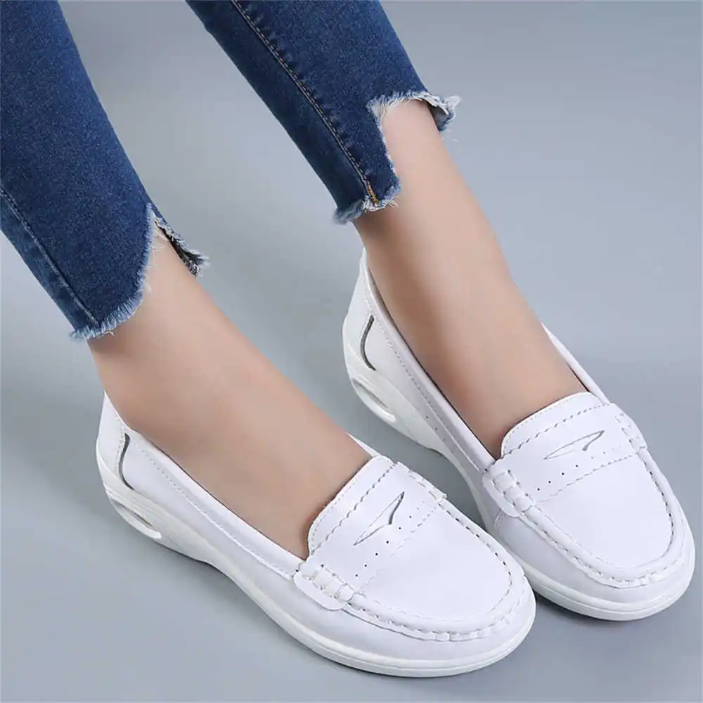 Thick Sole Slipon White Traine - Women Accessories Shop Name Ideas incelemesi ve fiyatı