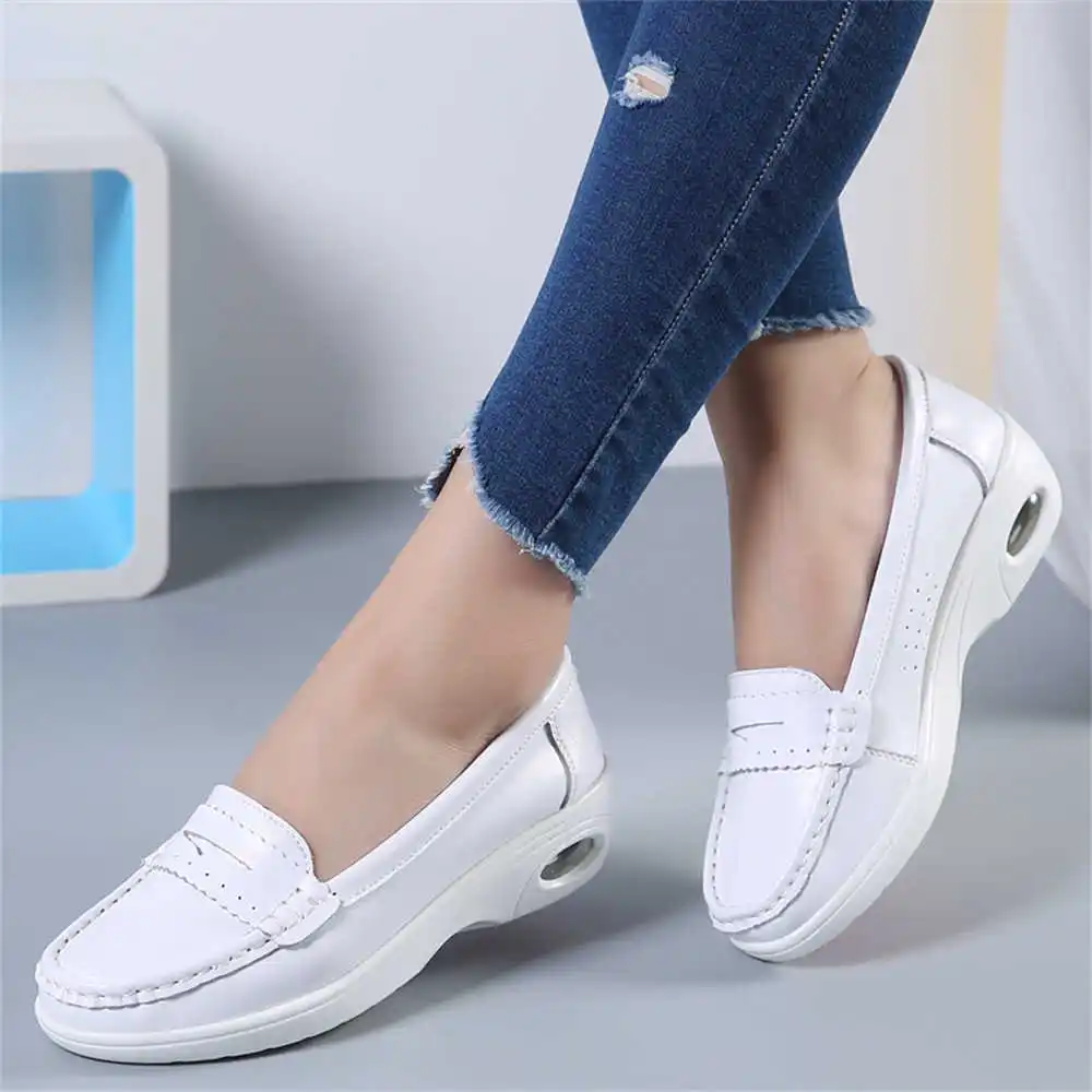 Thick Sole Slipon White Traine - Women Accessories Shop Name Ideas incelemesi ve fiyatı