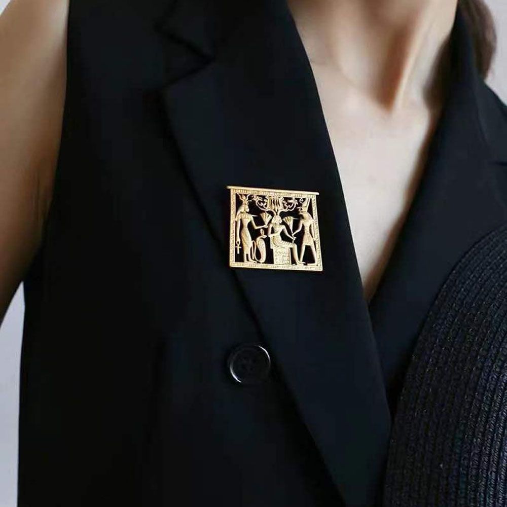 Gold Color Metal Hollow Badge  - Women Accessories In Egypt incelemesi ve fiyatı