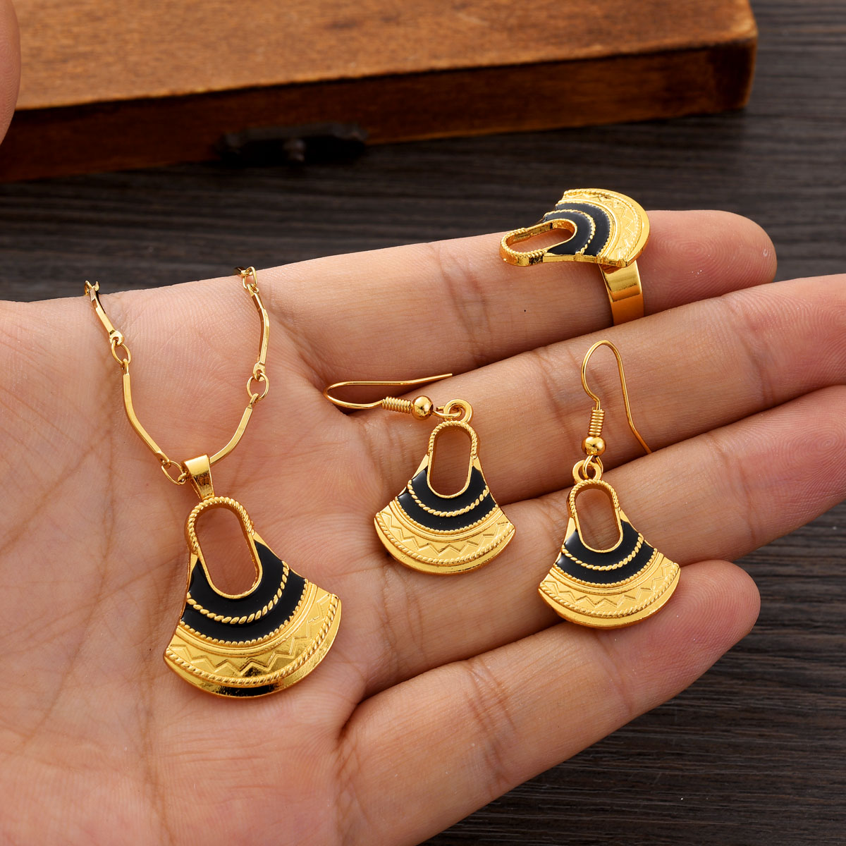 Fashion PNG Gold Color Jewelry - Women Accessories India incelemesi ve fiyatı